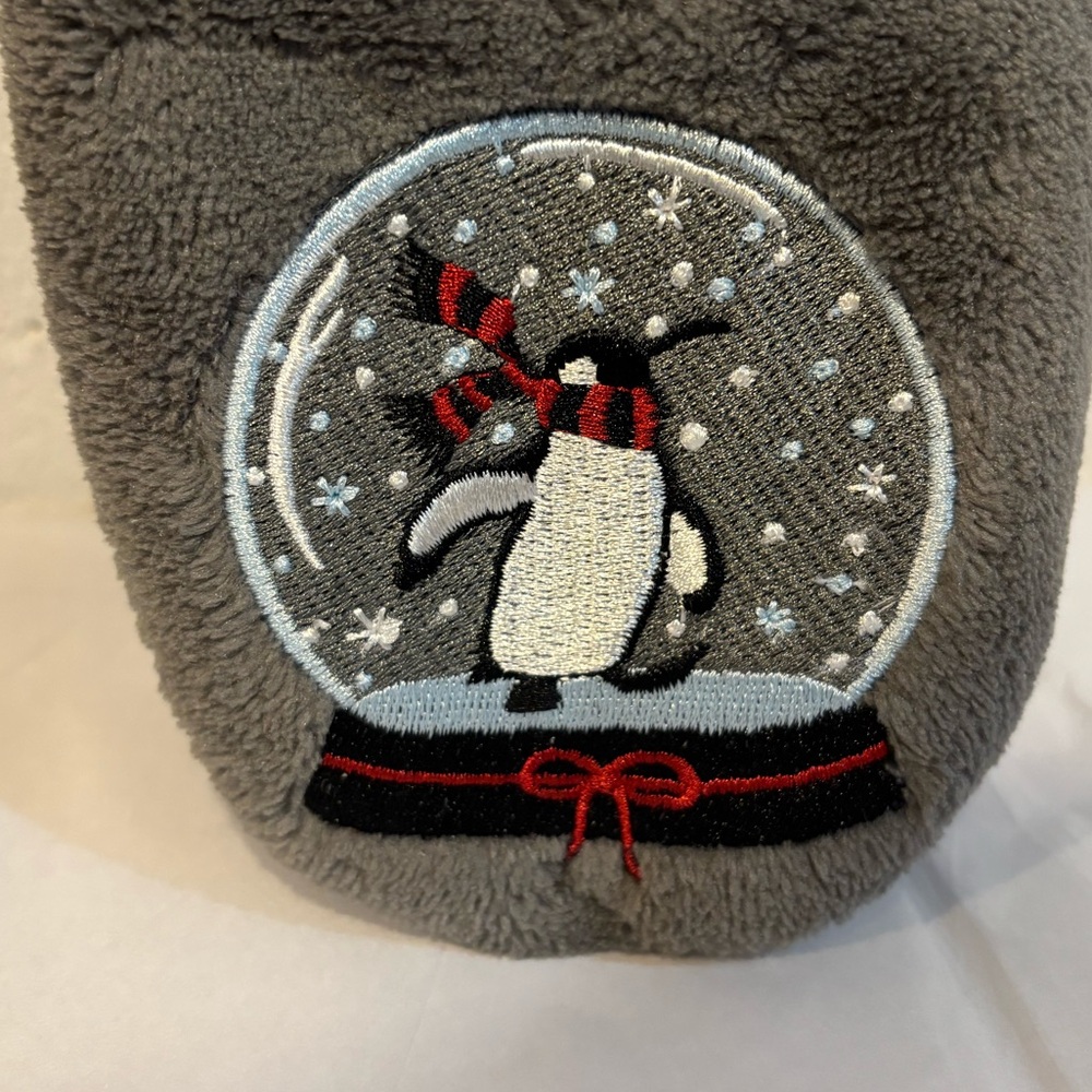 Vera Bradley Cozy Life Slippers Holiday Christmas Gray embroidered penguin soft - Picture 2 of 6